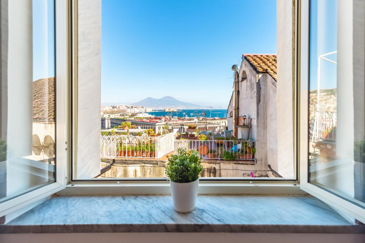 Seaview Apartment In Posillipo By Wonderful Italy Πεσκιέρα ντελ Γκάρντα Εξωτερικό φωτογραφία